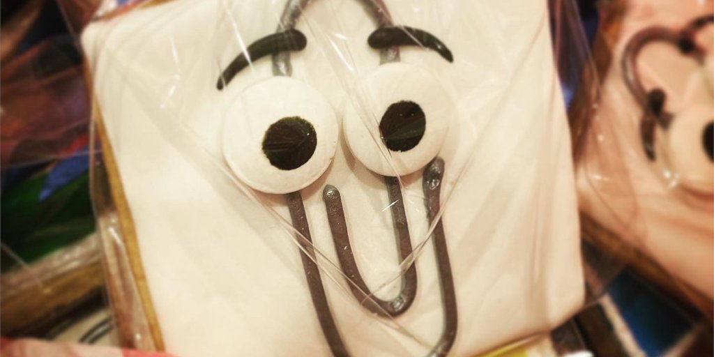 An image of a Clippy cookie.