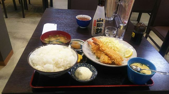 エビフライ定食