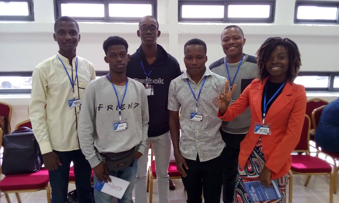 DJENONTINMystr1's tweet image. Trouver des solutions innovantes pour les problèmes de notre communauté: Sonde échosthétoscopique EchOpen
#ProjectWeek2020