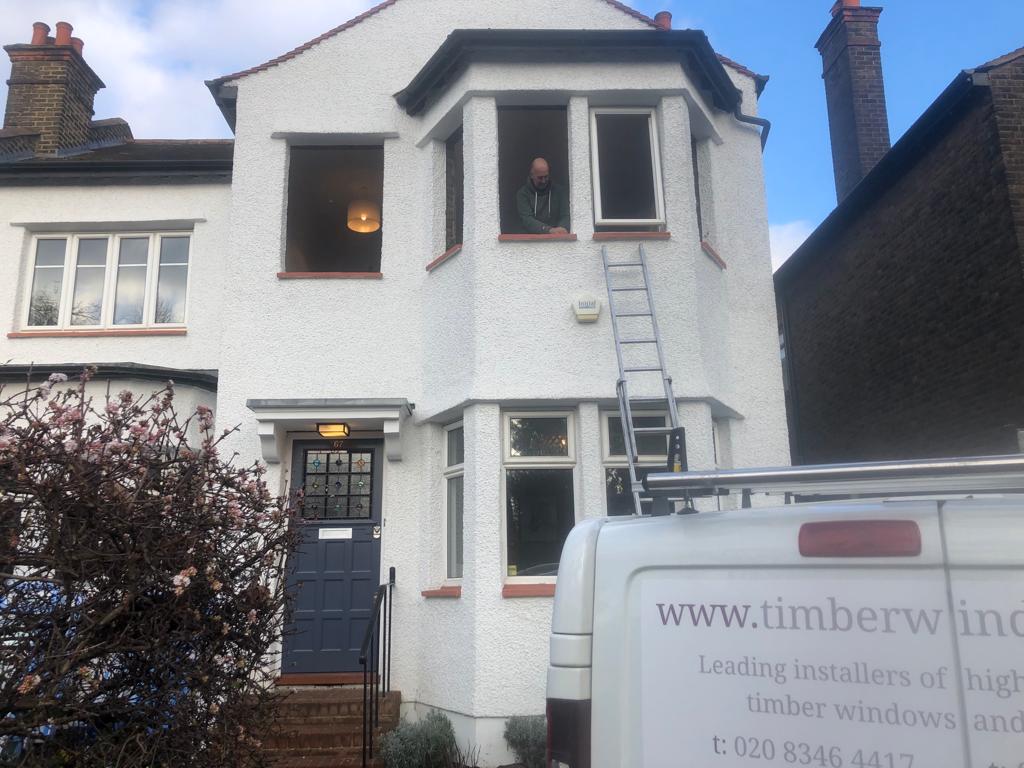 TimberWindowUK's tweet photo. Work underway in #HalfMoonLane #HerneHill
Good to be back fitting beautiful #timberwindows https://t.co/NM9j8aK9CD