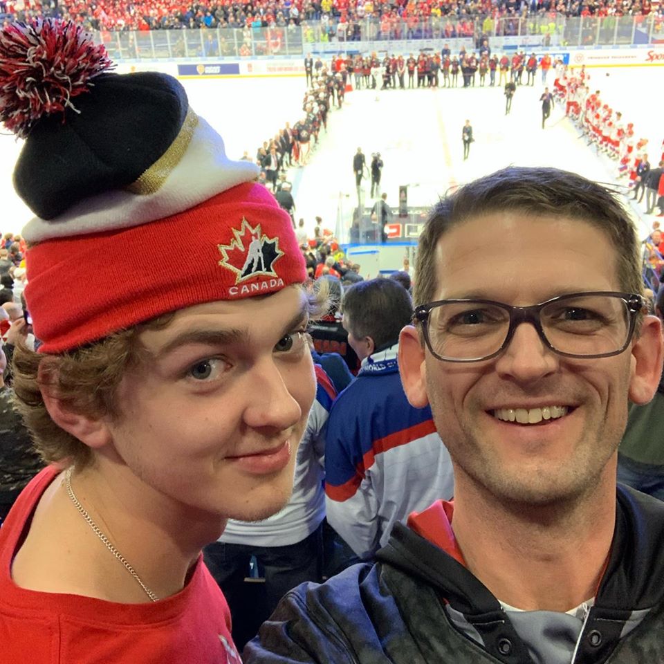 1005FreshRadio's tweet photo. We love this photo of a father and son from Peterborough enjoying yesterday's big win by Team Canada. Safe travels back to everyone from Crestwood SS. #FreshMornings https://t.co/GYS77G5oBB