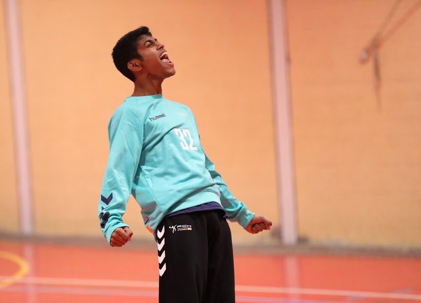 FedCatHandbol's tweet photo. #CESABM2020 🏆 | Jornada 5 | Semifinals
👉 Infantil Masculí
📊 Asturies
✅ 32-24
#️⃣ #FemhoRealitat
📝 Incontestable victòria dels nois de @BaguerSergi amb passi a la final (10:45h) per demà❗️
📸: @xavivegasconv https://t.co/BiBD0V7Kck