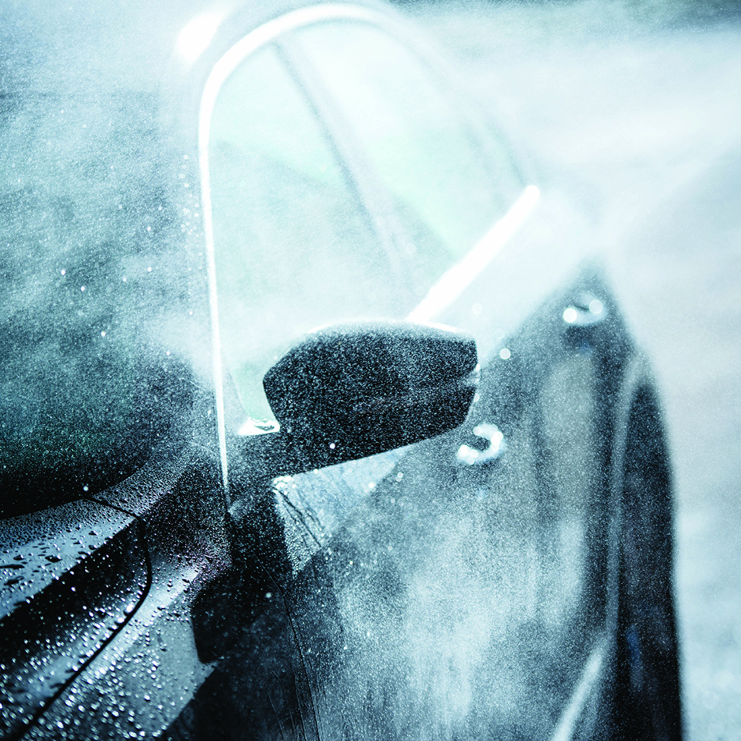 LLumarFilms_SA's tweet image. A ten-year warranty, self-healing surface, and HydroGard™ technology elevate our Platinum Series performance to outstanding levels. #llumarPPF #PPF #paintprotectionfilms #llumarpaintprotection #paintprotection