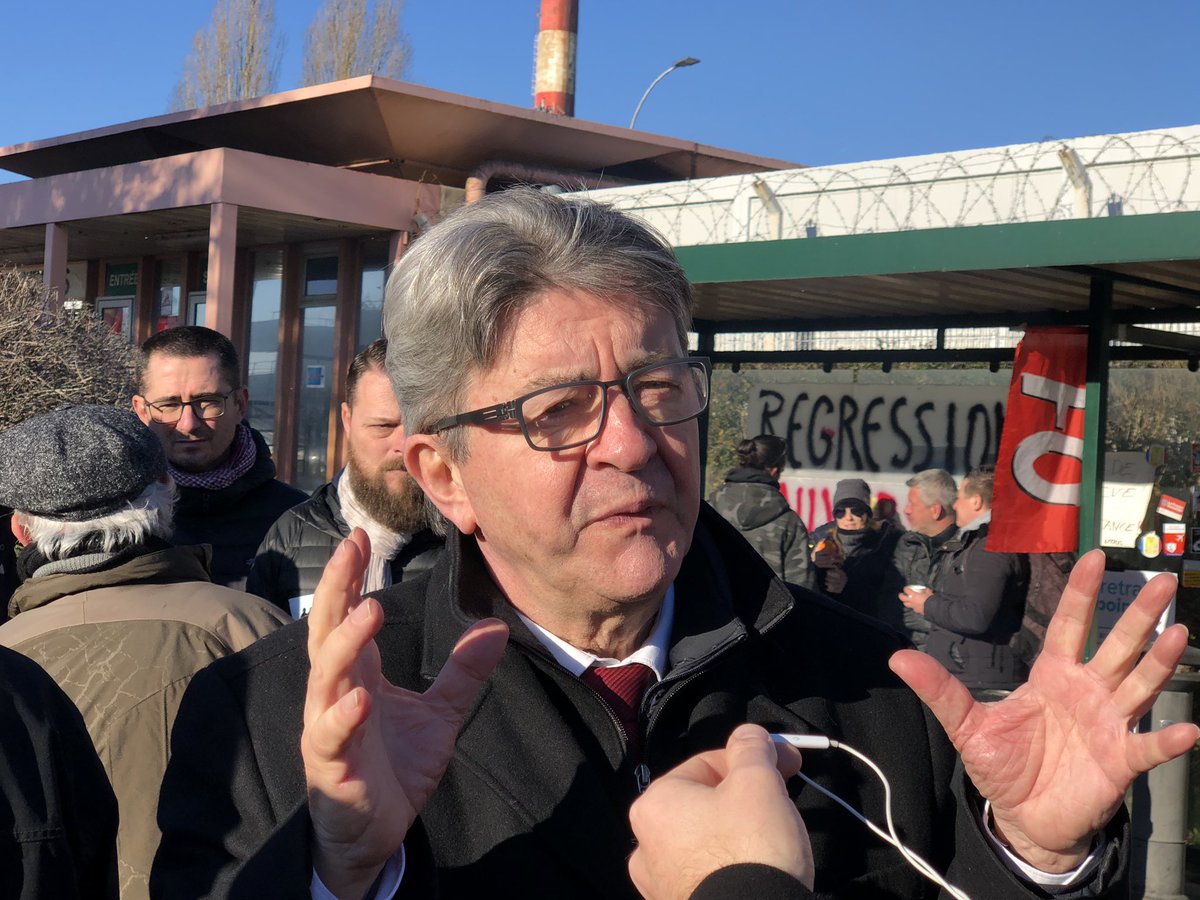 Jean-Luc Melanchon, Éric Coquerel et Olivier Besancenot à la rencontre des grévistes à la raffinerie de Grandpuits en Seine-et-Marne <a href="/France3Paris/">France 3 Paris/Ile-de-France</a>