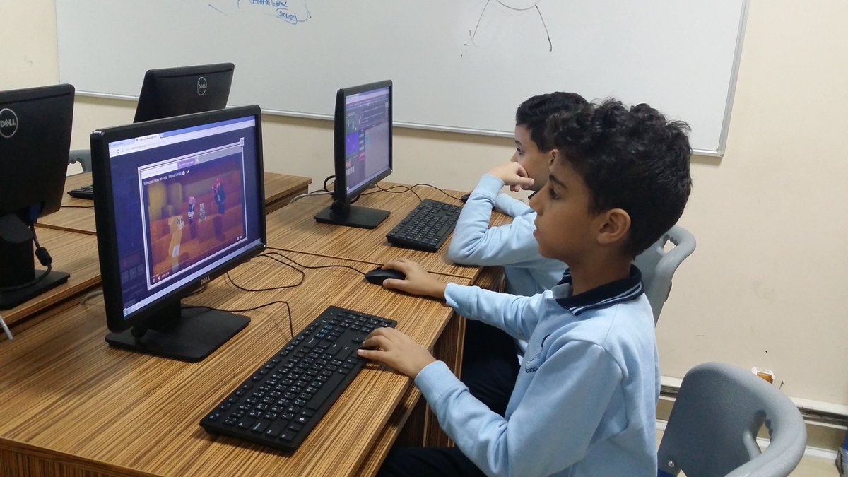 AsmaaAlnahrawy's tweet image. Hour of code
#hourofcode2019 #coding