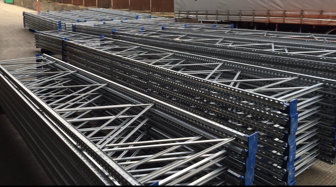 RackingServices's tweet image. More pallet racking ready to be installed 🔨🔧🔩🛠😍
