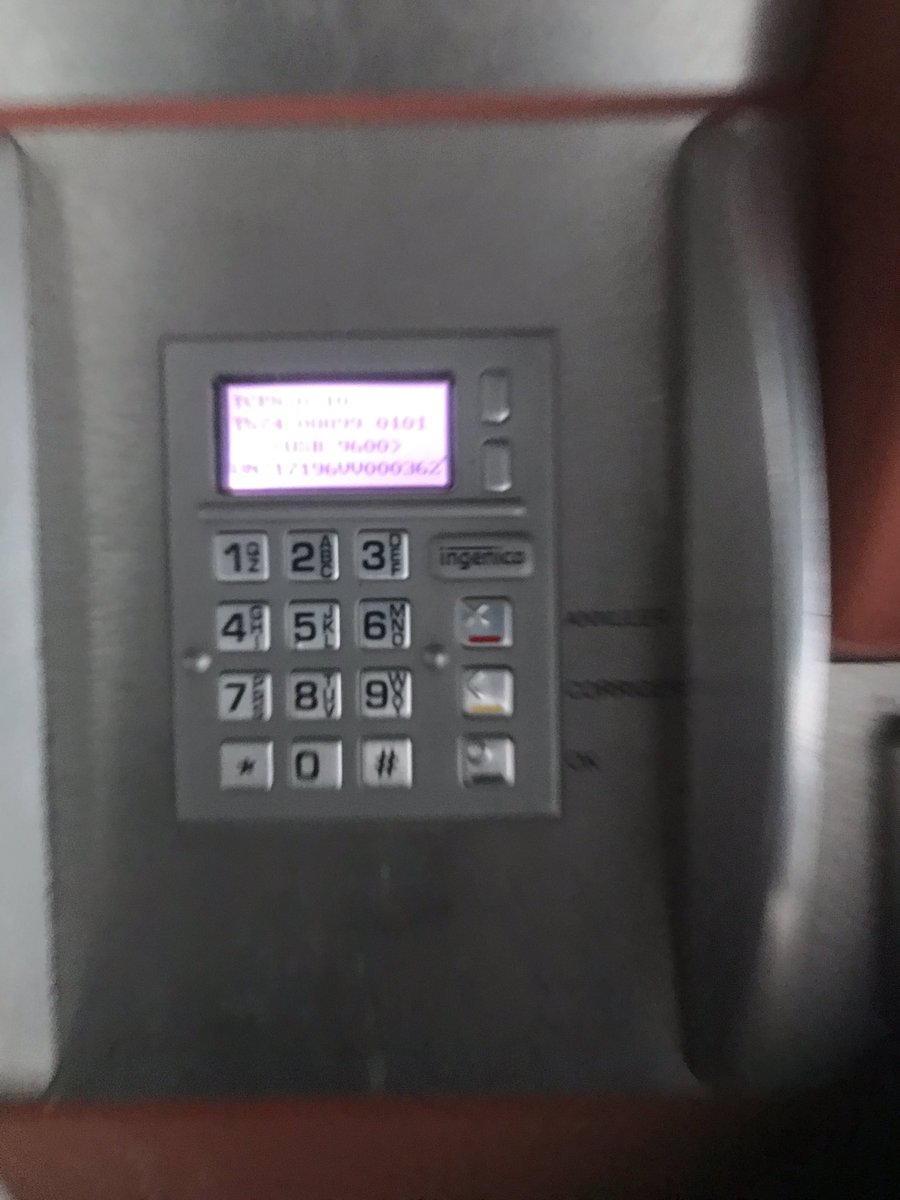 kermit_29's tweet photo. @exo6_DM impossible d’acheter un billet ce matin à Grand Moulin https://t.co/0ucpeHT4TT
