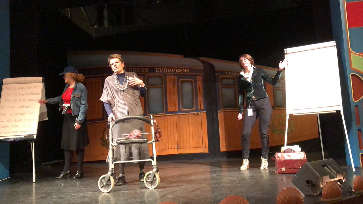 #Verbinding2020 we beginnen goed dit jaar bij <a href="/IGJnl/">Inspectie Gezondheidszorg en Jeugd</a>: eerste voorstelling van ‘De pil die ik wil’ in het <a href="/Spoorwegmuseum/">Spoorwegmuseum</a>