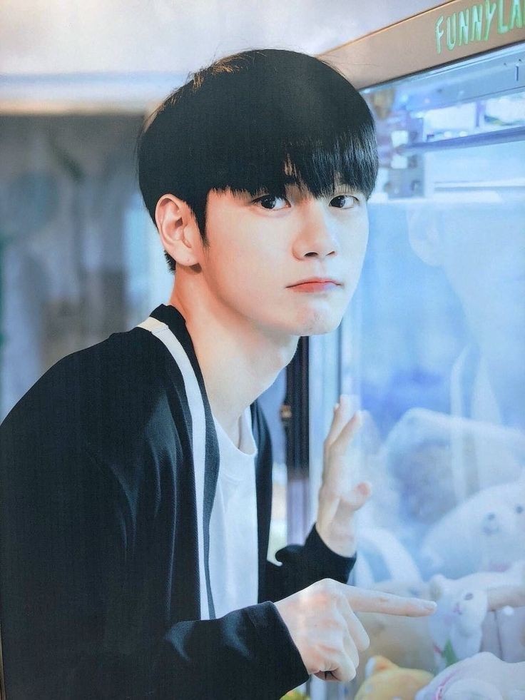•𝙉𝙀𝙊𝙉•//ไม่ตอบคือนอน👾 tweet media