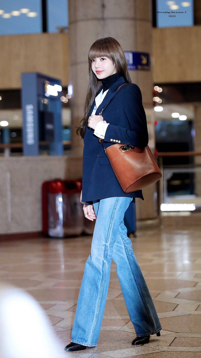 ClaireVia on X: CELINE Bucket Bag Maillon Triomphe in Caramel Natural  Calfskin Price: $2,500  / X