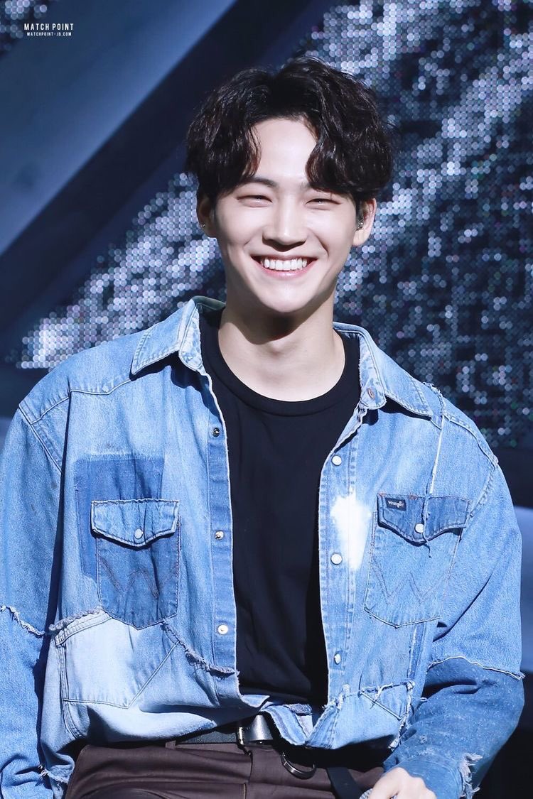 MarksWorld5's tweet photo. Everyone shut up! It’s JBs birthday!
Awe our boy is growing up so fast 🥺🤧
Leader JB is such an amazing leader and deserves the world! Happy birthday cinnamon roll 🥳❤️💚
#jb #jbbirthday #GOT7 @GOT7Official https://t.co/74YYyy8w9T