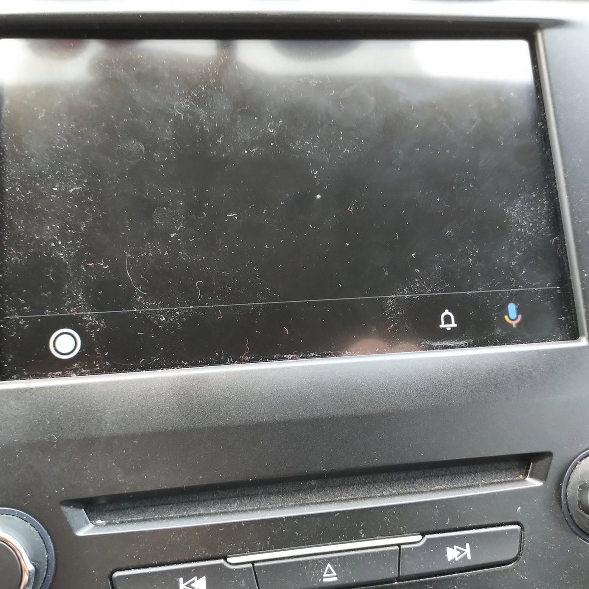 SebastianKnopf's tweet photo. @Android #androidauto Hallo, ich nutze jeden Tag Android auto und Google Maps zum Navigieren. leider bleibt in letzter Zeit der bildschirm im Auto schwarz und Google Maps wird nicht angezeigt. Ebenfalls komme ich nicht ins Menü auf dem Touchscreen. Woran liegt das? https://t.co/RMcQ8QNDMn
