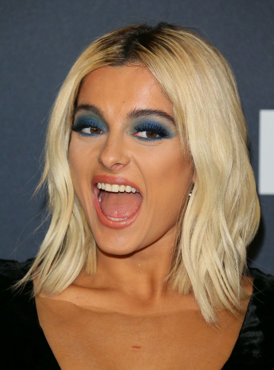 Bebe Rexha Italia On Twitter Mood Goldenglobes Beberexha