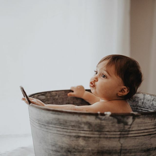 🤎 Tanti baci a tutte le Befane!

Ph. @ada_resuli_photography #gabrielwolf #epifania #befana #bath #bathtime #kids #baby #babyboy #bagnetto #beautifulkids ift.tt/37GZChi