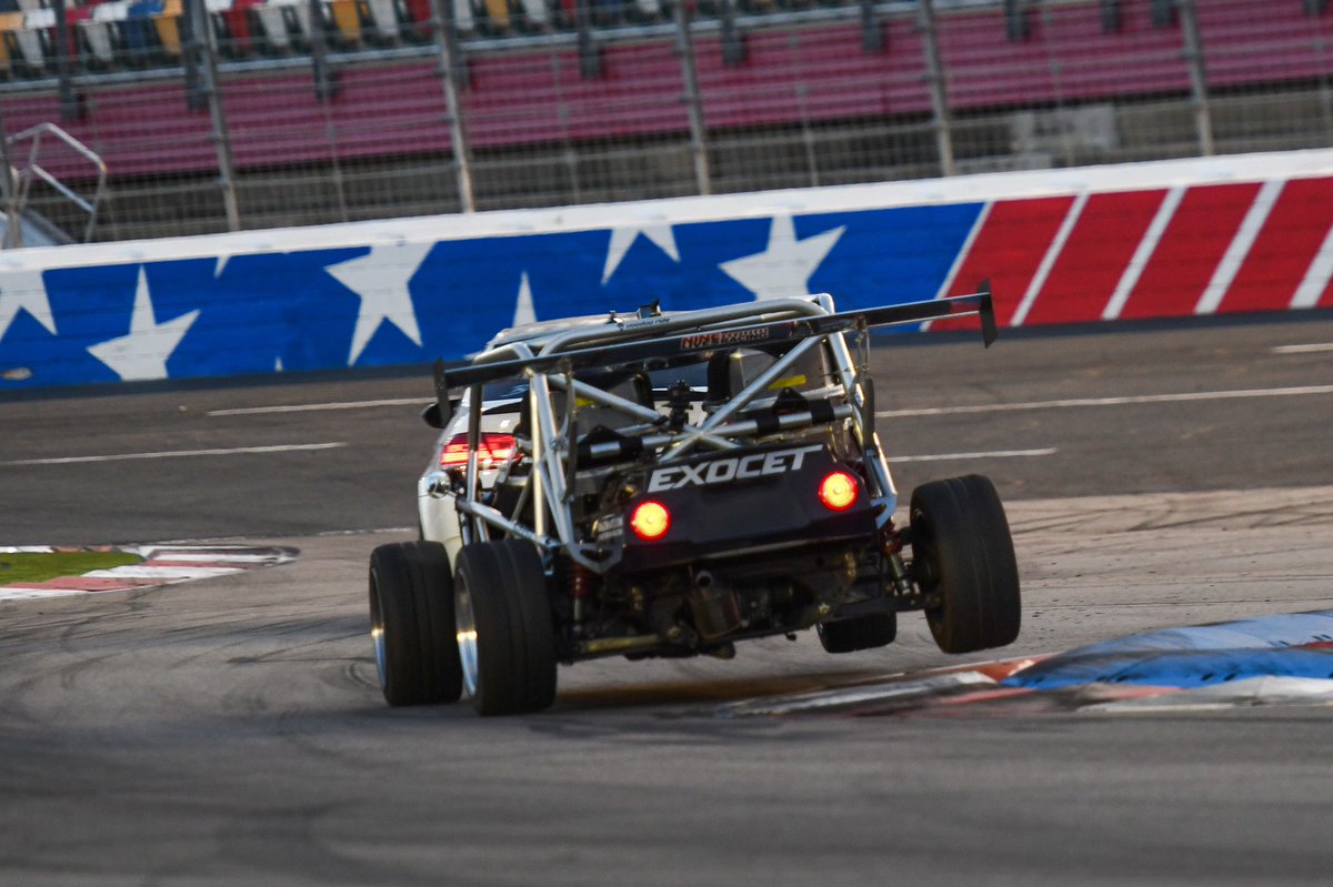 Exomotive's tweet photo. Hopping into 2020! #Exocet https://t.co/Y88QOVQtbZ