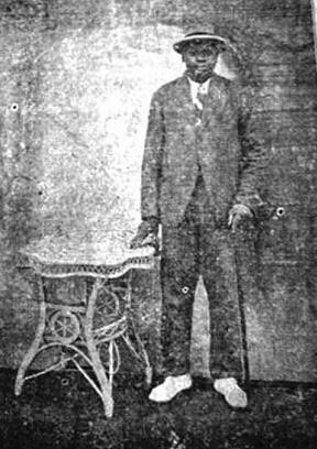 YorubaHistory's tweet image. Akinpelu Obisesan (1889–1963) 

Dairist, Entrepreneur 

He was born in Ibadan to the family of an elephant hunter: Aperin Obisesan and a slave woman. He attended various schools managed by the Church Missionary Society and he became a prolific writer. 

#Yoruba

Image taken 1941