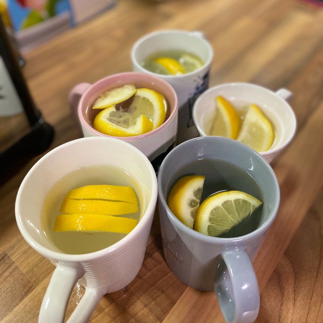 FleetConnect_'s tweet photo. We are all on a health buzz here in the office! Hot water with lemon has endless benefits so we're making sure all our staff enjoy a cup of it each morning 🍋🌞 https://t.co/lHhMw7xLKB