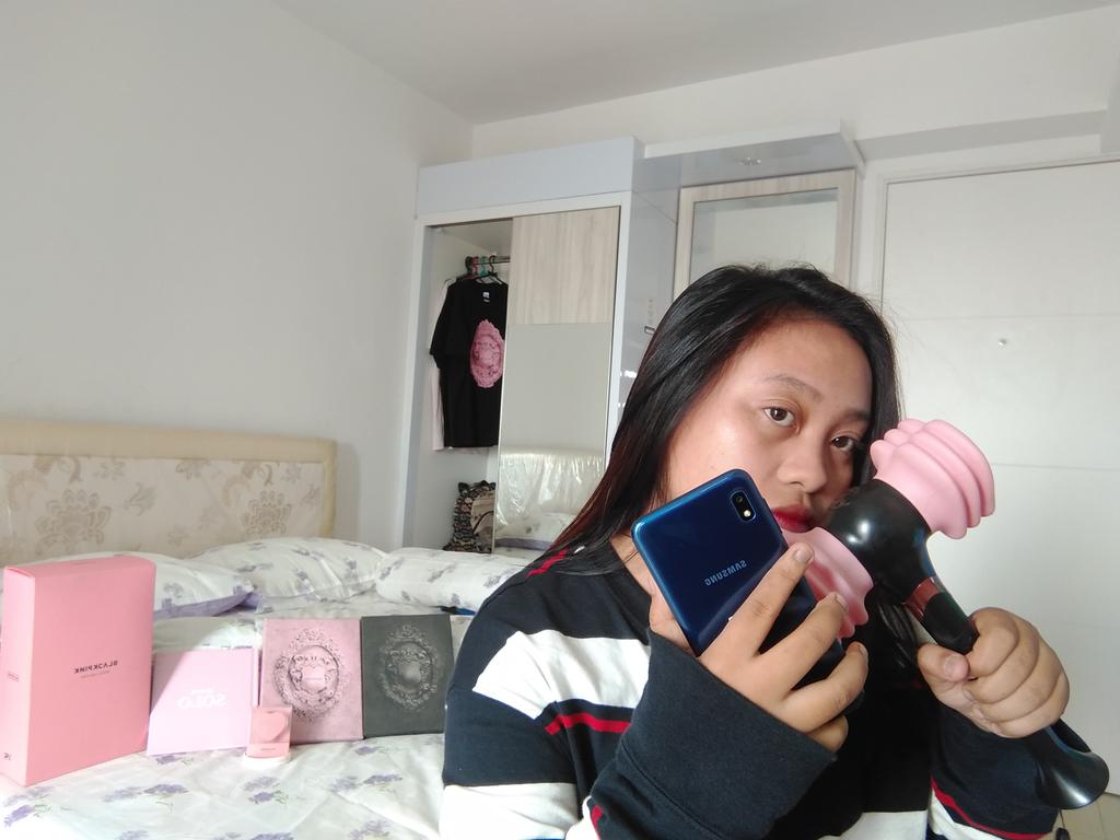 Aku seorang Blink! Fans dari Blackpink, aku yang selalu berharap bisa bertemu dengan my idol setiap dia datang ke indonesia, terima kasih samsung telah menjadikan idola ku BA dan membuat event di indo :)🙏🏼😍🖤💗

Wish me lucky 🙏🏼
<a href="/samsungID/">Samsung Indonesia</a> #AWESOMELIVE #GalaxyA #AforBlackpink