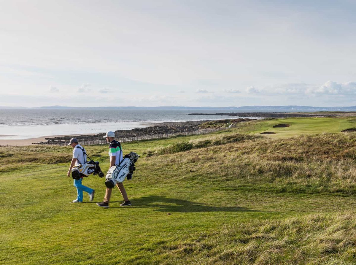 Royal_Porthcawl's tweet photo. Escape the stresses of city life &amp; recharge with a coastal escape this winter 🏙️🙍🏻‍♂️➡️🌅🧘🏽‍♀️💆🏻‍♂️ #Mindfulness #VisitWales #experienceRPGC https://t.co/TepuFYCfxC