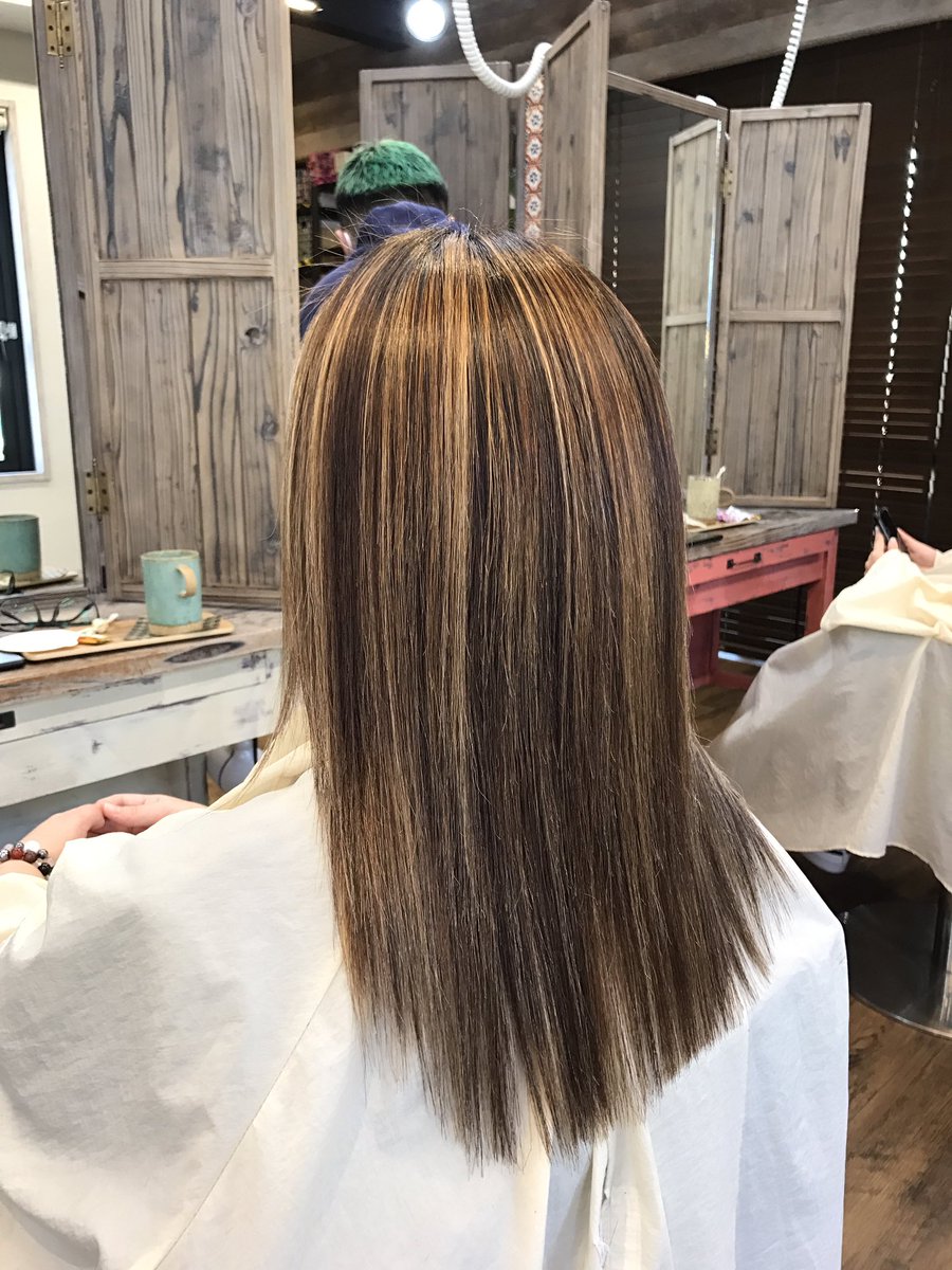 沖縄 美容室 メルコヘアデザイン 名嘉 泰則 در توییتر ココナッツ矯正 履歴 縮毛矯正 ブリーチ スパイラルパーマになります かなりハイダメージの状態 驚きのbefore After綺麗な艶髪ストレートになりました 沖縄 メルコヘアデザイン ココナッツ矯正