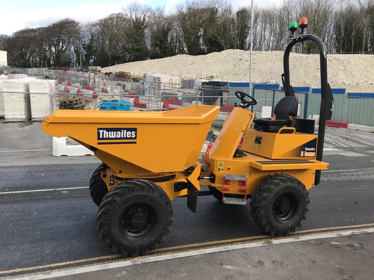 New 2020, Stage V 3 tonne hydrostatic swivel delivered to site for Adenstar Plant.
This is the first Stage V 3 tonne unit supplied by Jim Dicker Plant Sales.
Thanks you Richard James for your order