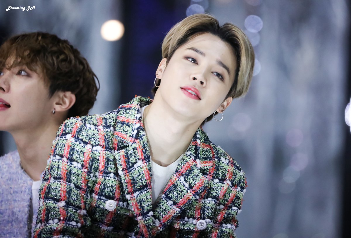 Blooming_JM_'s tweet photo. 200105 골든디스크 

요정나라의 왕자님💙

#지민 #JIMIN #방탄소년단 #BTS #ジミン 
@BTS_twt https://t.co/AvwRrOuE3i