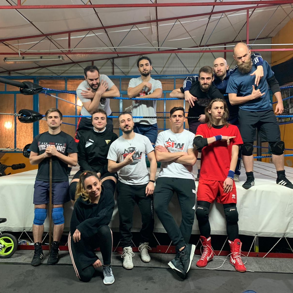AlexFlash_SIW's tweet photo. SIW Wrestling in Pisa.
Me, coach Flash, I am a lucky coach!
Best team! We're looking for perfection, we train at our best. We're hungry, we're focused.

#SIW #WRESTLING #italy #wwe #nxt #uk #Wild #champion #coach #InternationalTraining #train https://t.co/Y6Uku73tuN