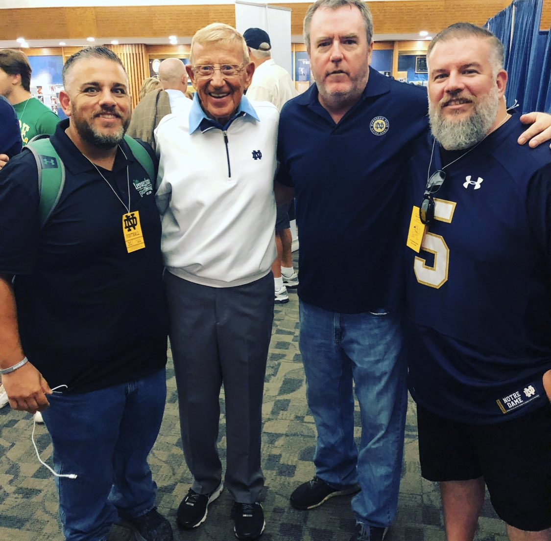 Happy Birthday to the living legend, Lou Holtz! 