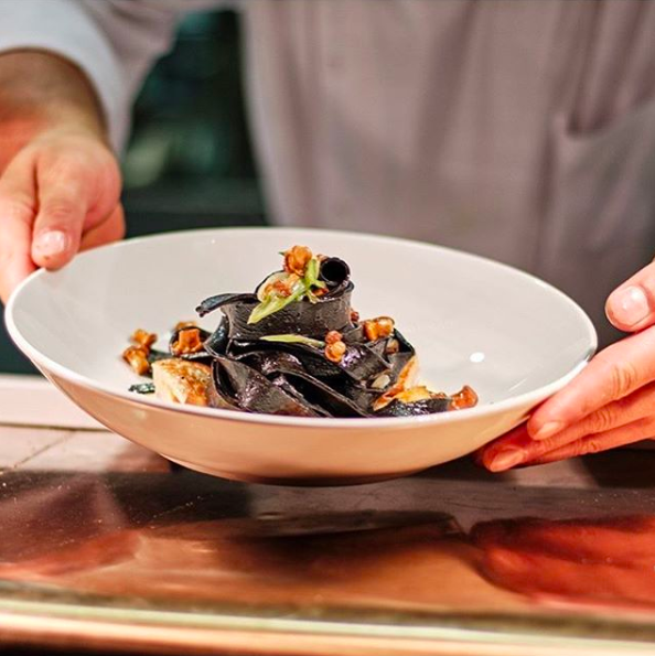 Titanic_Hotels's tweet photo. Enjoy the culinary delights of Mediterranean cuisine at our bright and elegant a la carte restaurant Pascarella...🍝
#TitanicHotels
#Pascarella #ItalianGrillRestaurant #PascarellaItalianRestaurant https://t.co/jBtAcSjieO
