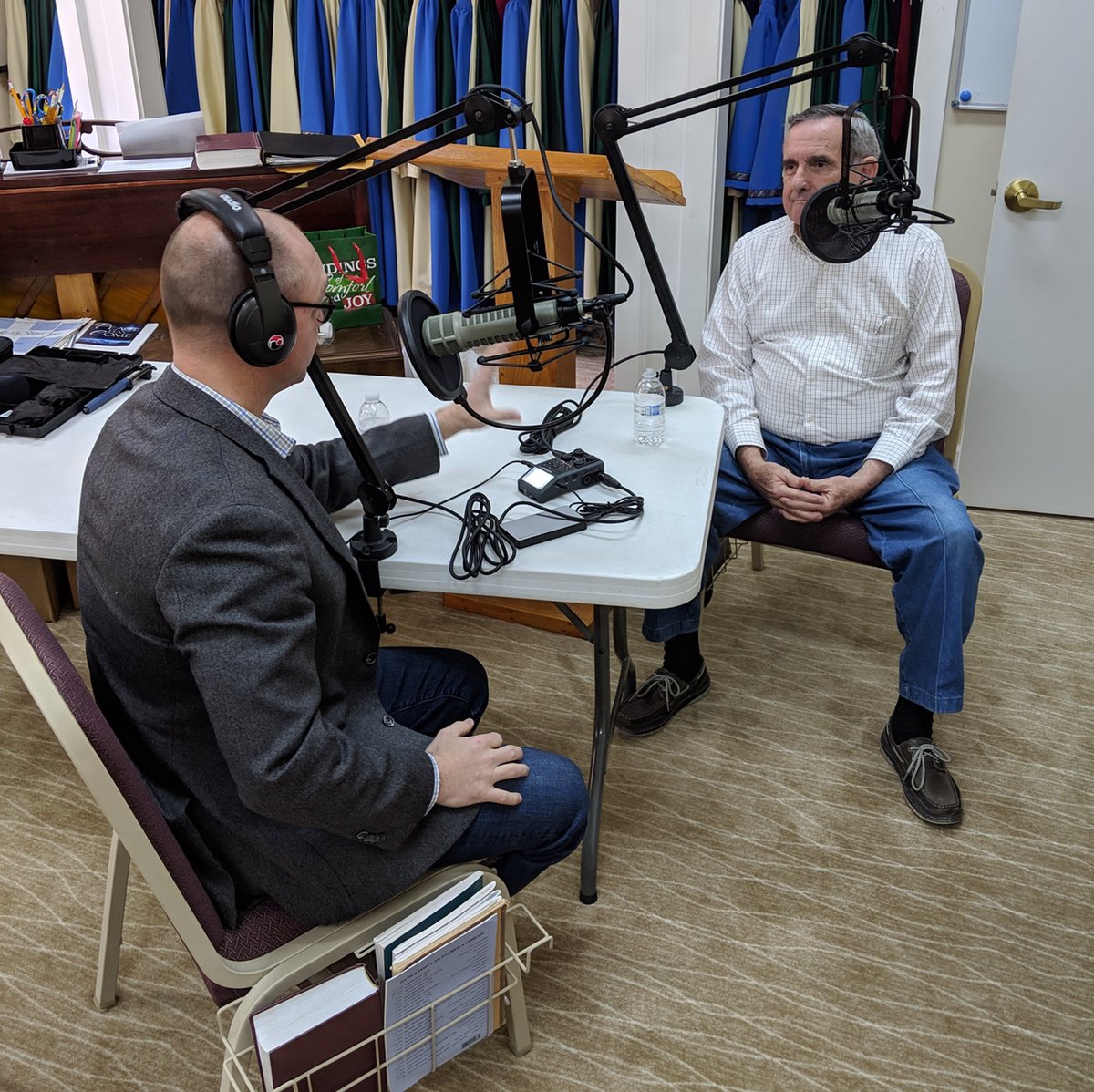 smalltownpcast's tweet photo. #behindthescenes with #podcasthost #MayorMatt in #MetterGa in #Season2 of #Smalltownpodcast 

https://t.co/93iERMCXTK https://t.co/k9UY7chNPy