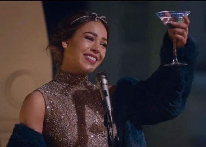 AdrianNetro's tweet photo. *Danna Paola en la academia*
— Ya estoy hasta la madre de fingir que todos cantan bien ! Salud 🥂 https://t.co/mj5opJkD6c