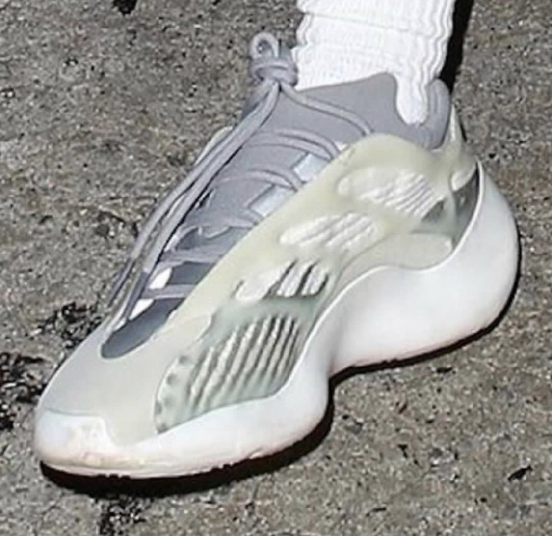 YEEZY 700 V3 SAMPLE THOUGHTS 