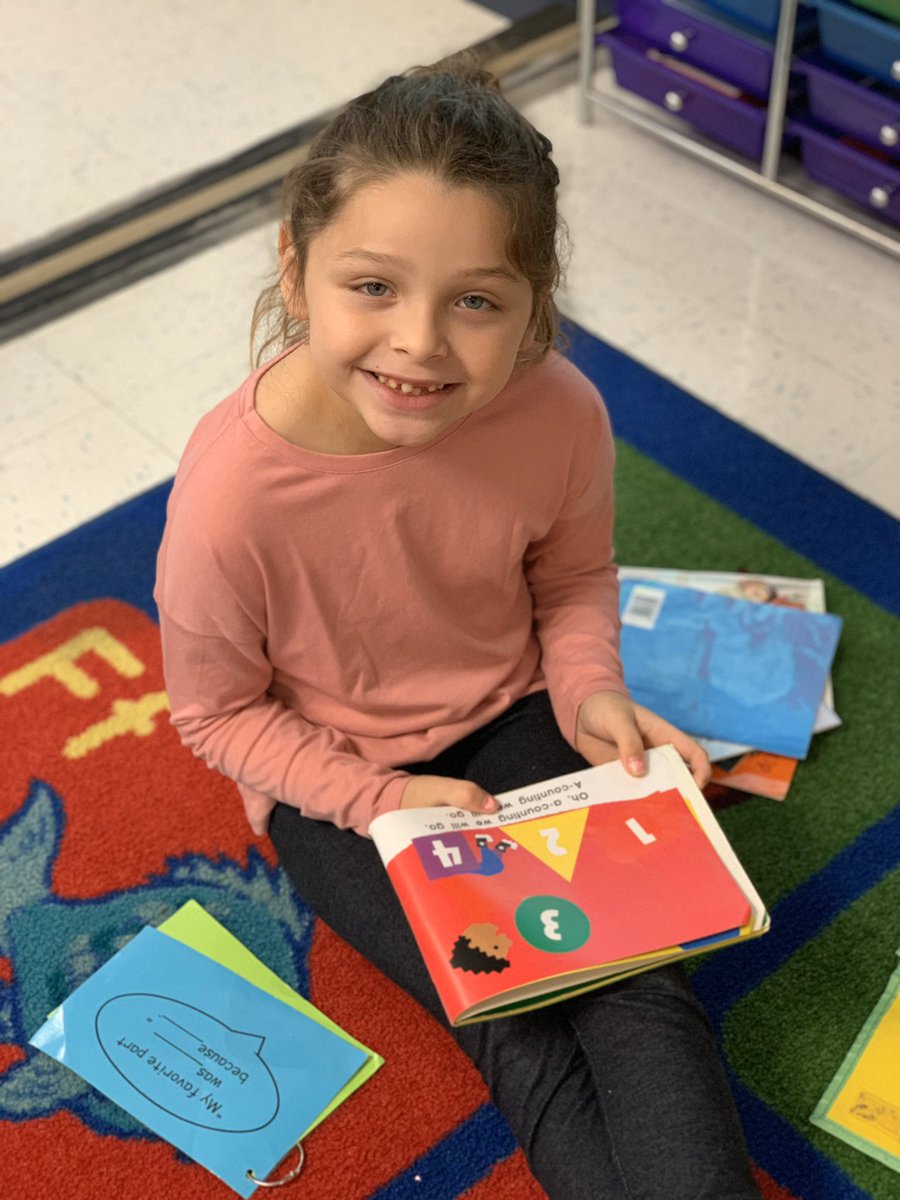 CubRunCongdon's tweet photo. Jumping back into our routines!! 🥳📚 #staminareading #readersworkshop #readtoself https://t.co/KtwO7Gbcjd