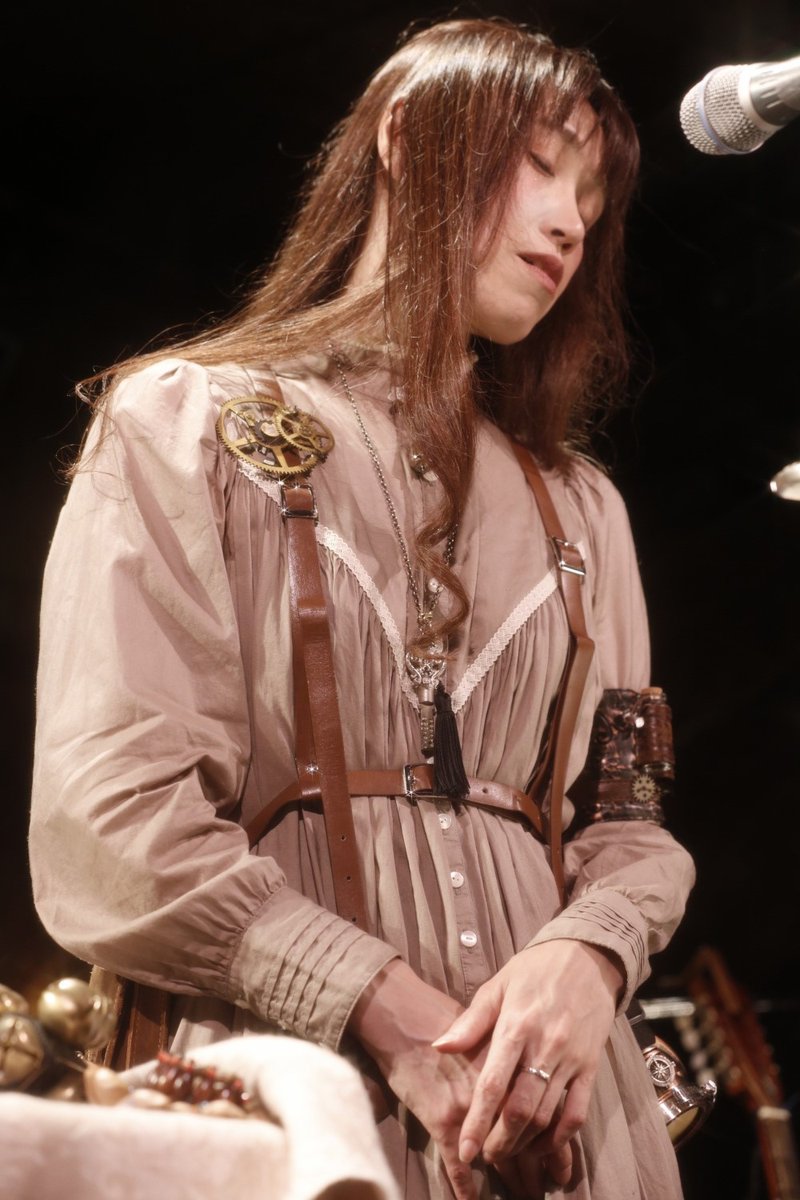 みとせのりこ คﾐfㅅfﾐคにゃーん Op Twitter おまけ 洗脳下にあって操られているような雰囲気を醸し出しているサカバ グリーンの目に宿る光はipad 幻想異国酒場 ナミヲカ速報