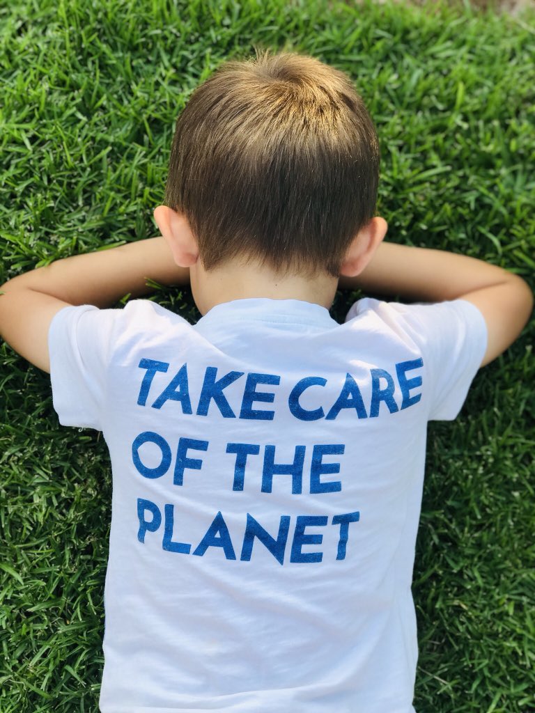 ilsebotha2018's tweet photo. Wishing everyone a happy 2️⃣0️⃣2️⃣0️⃣! Let’s take care of our planet together and be part of the change we want to see! 👁
#happynewyear #perfectvision2020 #takecareoftheplanet #newbeginnings #illybs #illybsenvironmentaleducation #illybssustainabilityawareness #ilsebotha https://t.co/AIztfqDMat