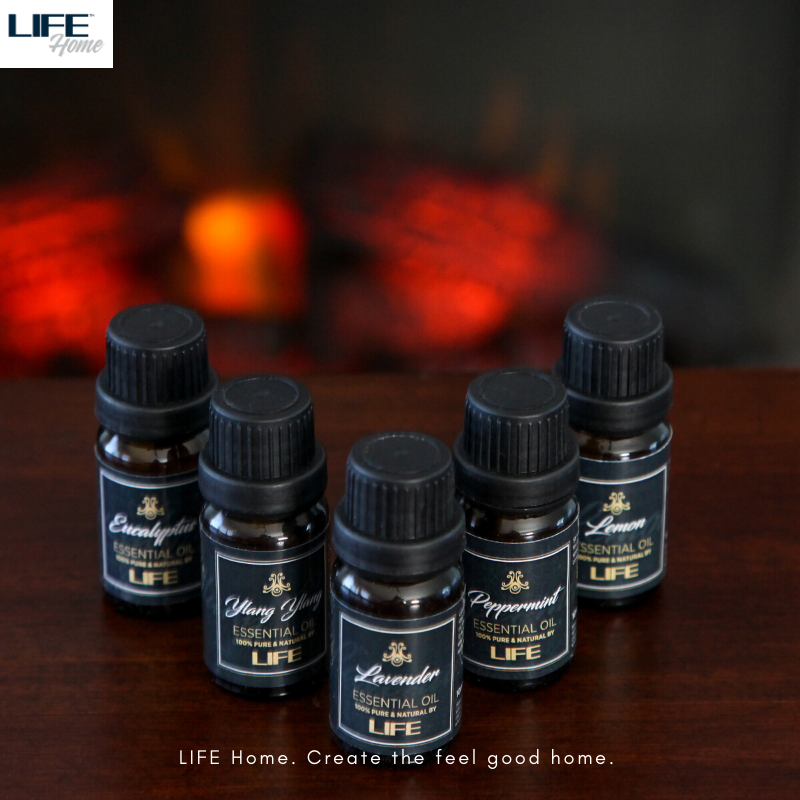 LIFEhomedecor's tweet image. Love by Life Home Essential Oils were created to enhance daily self-care practices and adding that much needed home fragrances. 

👇👇👇

lifehome.co/collections/al…

#lifehome #feelgoodhome #essentialoils