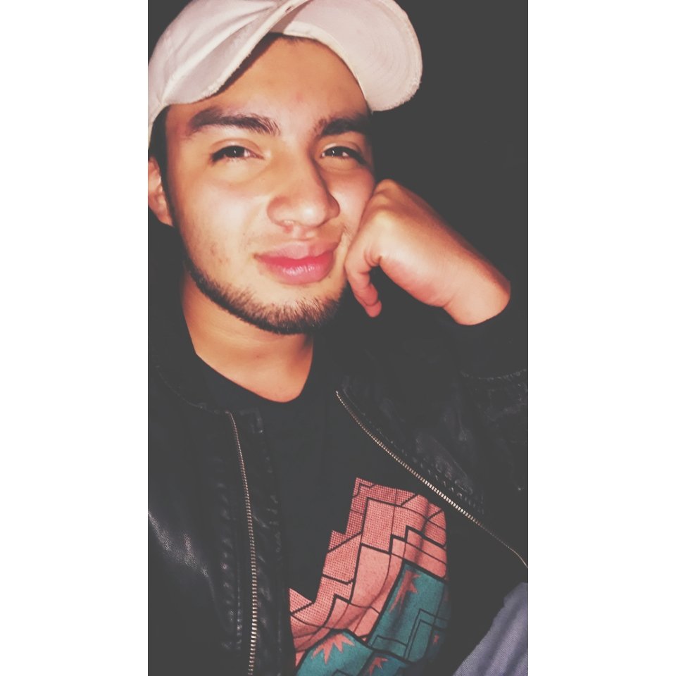 GeovanniGarciaa's tweet photo. busting life💥 https://t.co/YindiRdGkt