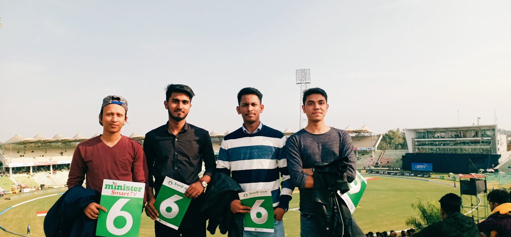 SultanTahmim's tweet photo. Enjoyable moment😀✌
#CricketLIVE #Friends https://t.co/8oPhIrVZgO