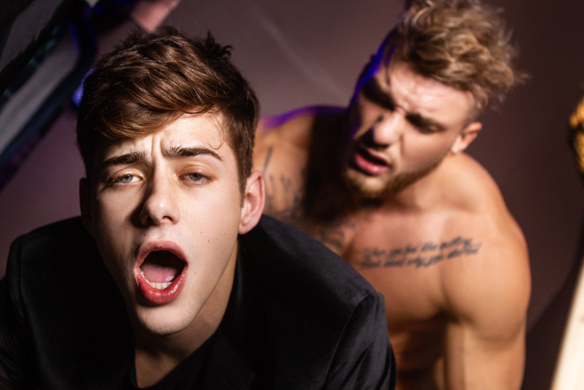 MEN on Twitter: "When your friend gives the best back rubs https://t.c...