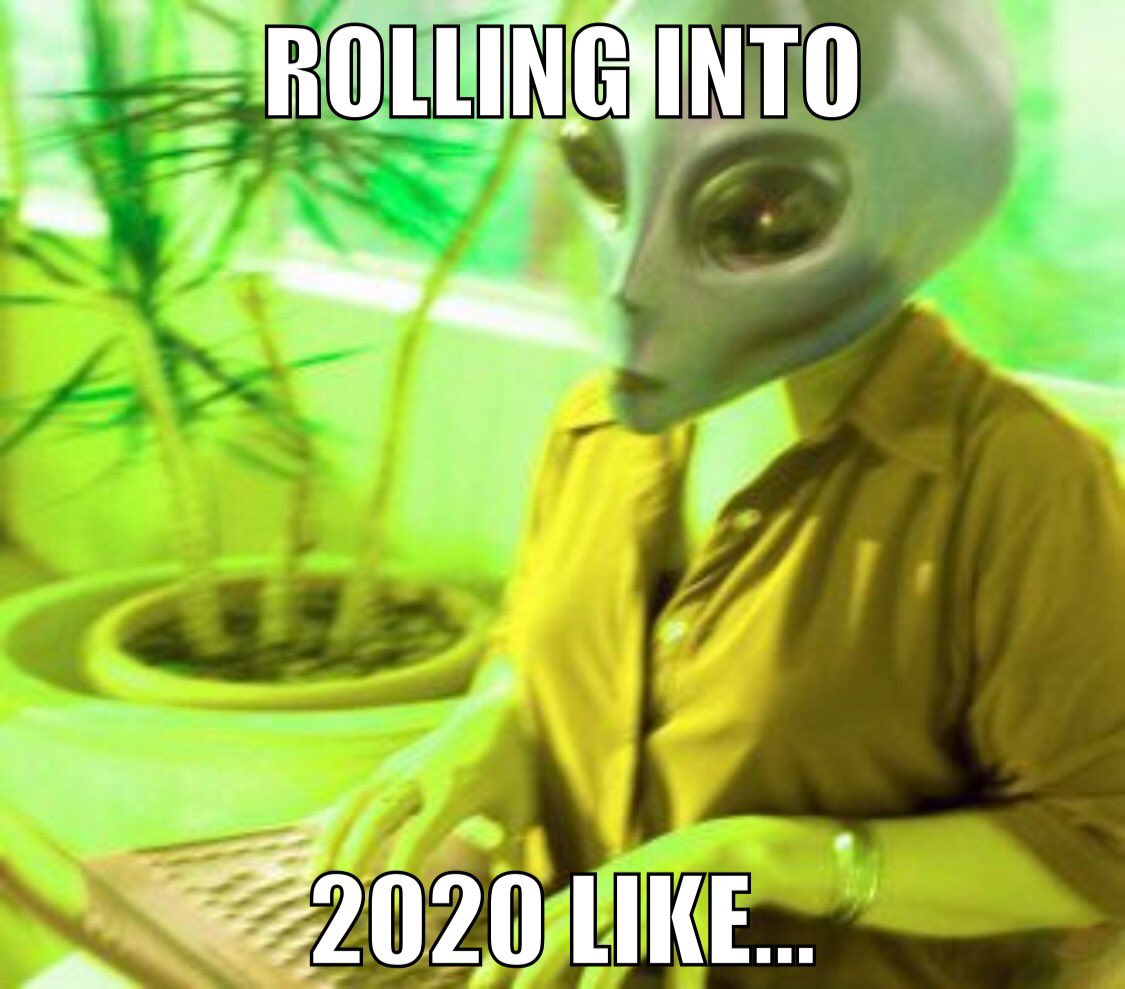 UXUISchool's tweet image. 👽NEW YEAR/NEW CAREER👽 Make 2020 the year you become a UX/UI Designer! For a limited time, our courses are 50% off for our Q1 training cohort launching in January. Visit UXUI.school and jumpstart your future today! #learnUXUI