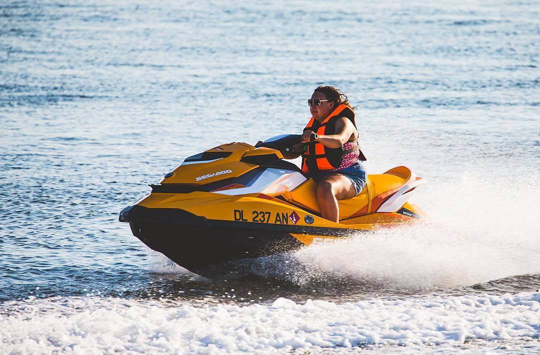 We're dreaming of summer days like these this week! What's your favorite summer activity to do at The Lighthouse? 😄