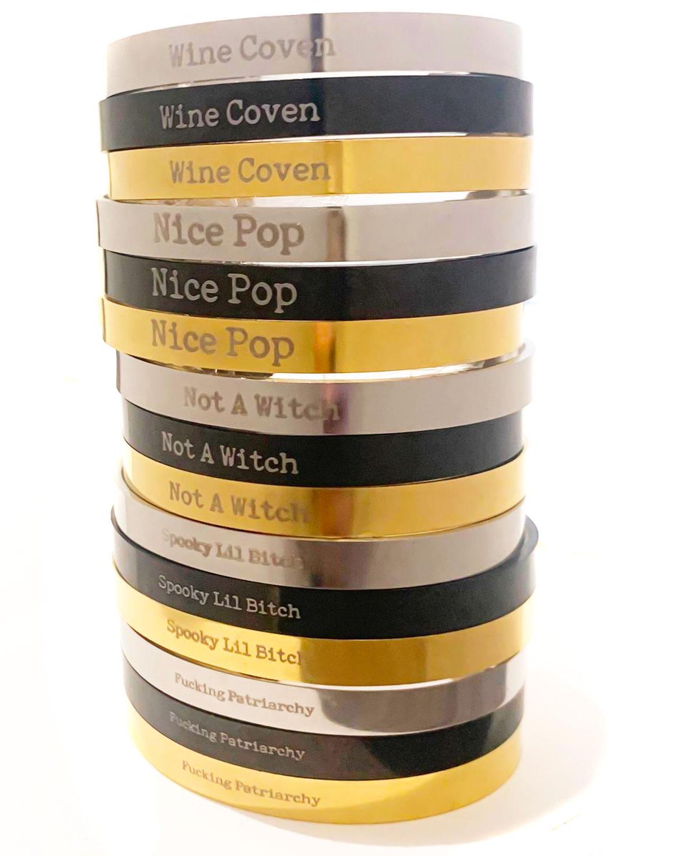 WineandCrimePod's tweet photo. 🚨 It's a GATEWAY GAL GIVEAWAY!!! Retweet &amp; tag a friend who doesn't listen yet but you know would ❤️Wine &amp; Crime &amp; you both could WIN A SET OF NEW CATCHPHRASE BRACELETS!!! (Enter to win by Thurs 01/09 by midnight) #WineCoven #GatewayGalGiveaway 🍷🔪😘 https://t.co/9HGA4zFEVe