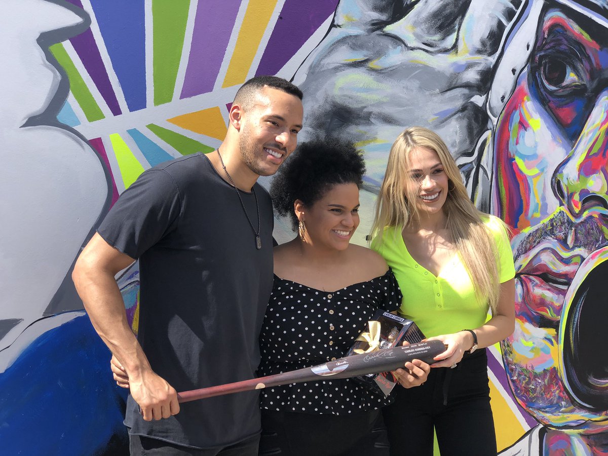 dimeloemer's tweet photo. Uffff disfrutando del mural de @TeamCJCorrea de la artista @NicoleZowee en Santa Isabel, Puerto Rico 🇵🇷 Que clase de talento 😎🙌🏽🔥 https://t.co/HSSE9PcTEk