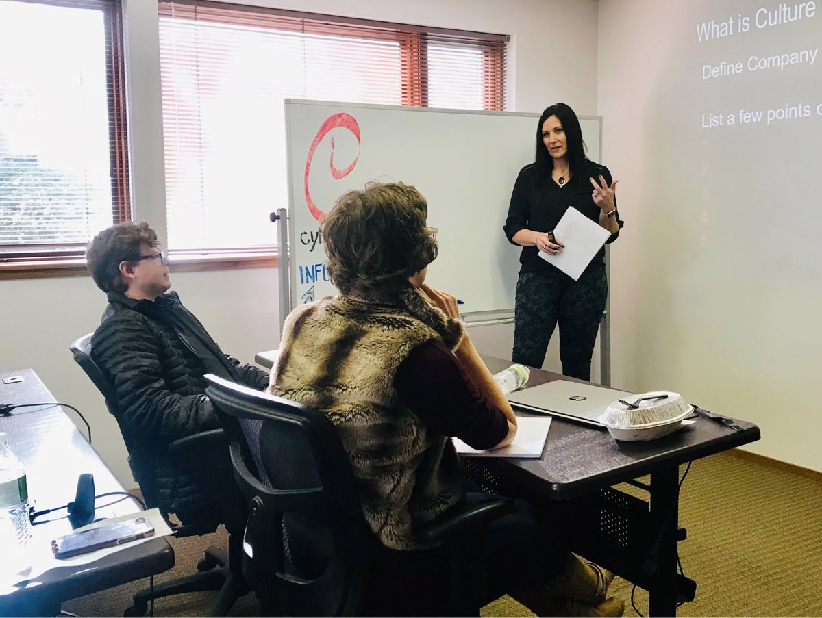 TeamAscendTech's tweet photo. We have six new team members joining us this week — our first new hires of the decade! We can't wait to see what else #2020 brings 😎
#Infogressive #WorkAtI4G #CybersecuritySolved https://t.co/KbEJ8VplCp