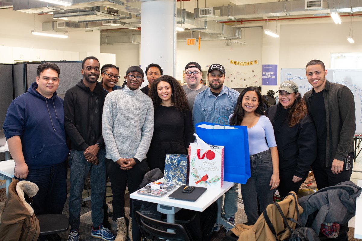 joinpursuit's tweet image. Today, we welcomed back our hard-working Fellows from a much-deserved holiday break.

Over the next few months, they will further hone their skills, build their first full-featured apps, and start searching for their first jobs in tech.

We&apos;re stoked for 2020! 

#OwnYourPursuit