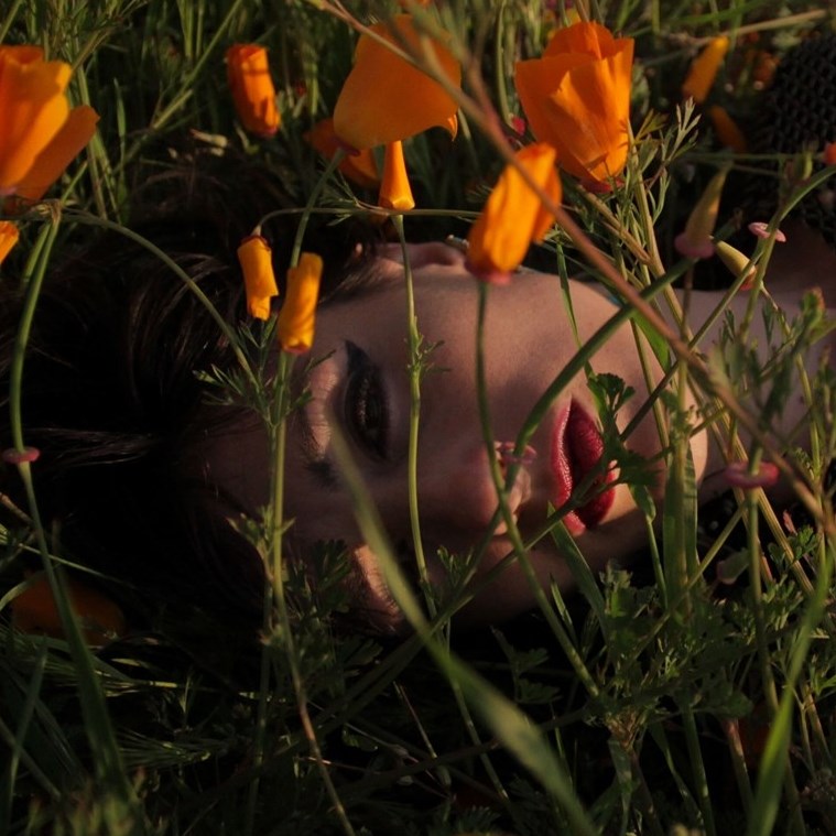 Perfect share for the the first #musicmonday of the new decade! So proud of #CCVMalum artist <a href="/KALENmusic/">KALEN music</a> &amp; her gorgeous new song, 'Disappear,' with a stunning video directed by <a href="/lanerudnick/">Lane Rudnick</a>
#BuzzMusic says "We Hope Kalen Will Do Anything but “Disappear...” buzz-music.com/post/we-hope-k…