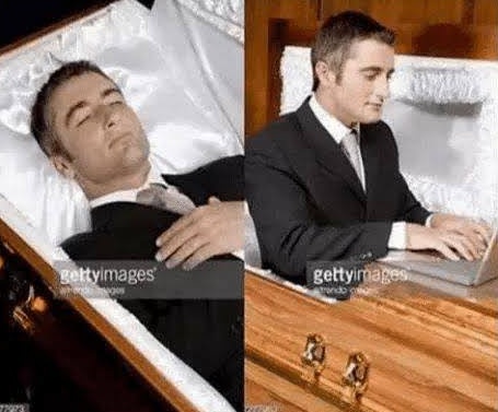 stinkyfartaglia's tweet photo. me: (has been dead since 2015) 

one direction: (updates their website to 2020) 

me: https://t.co/OuhINttwKE