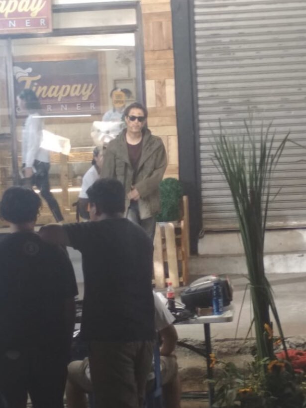 shagilagid's tweet photo. Taong grasa naka shades pa hahaha
#MakeItWithYouIn7Days https://t.co/zzNaWzNn4a