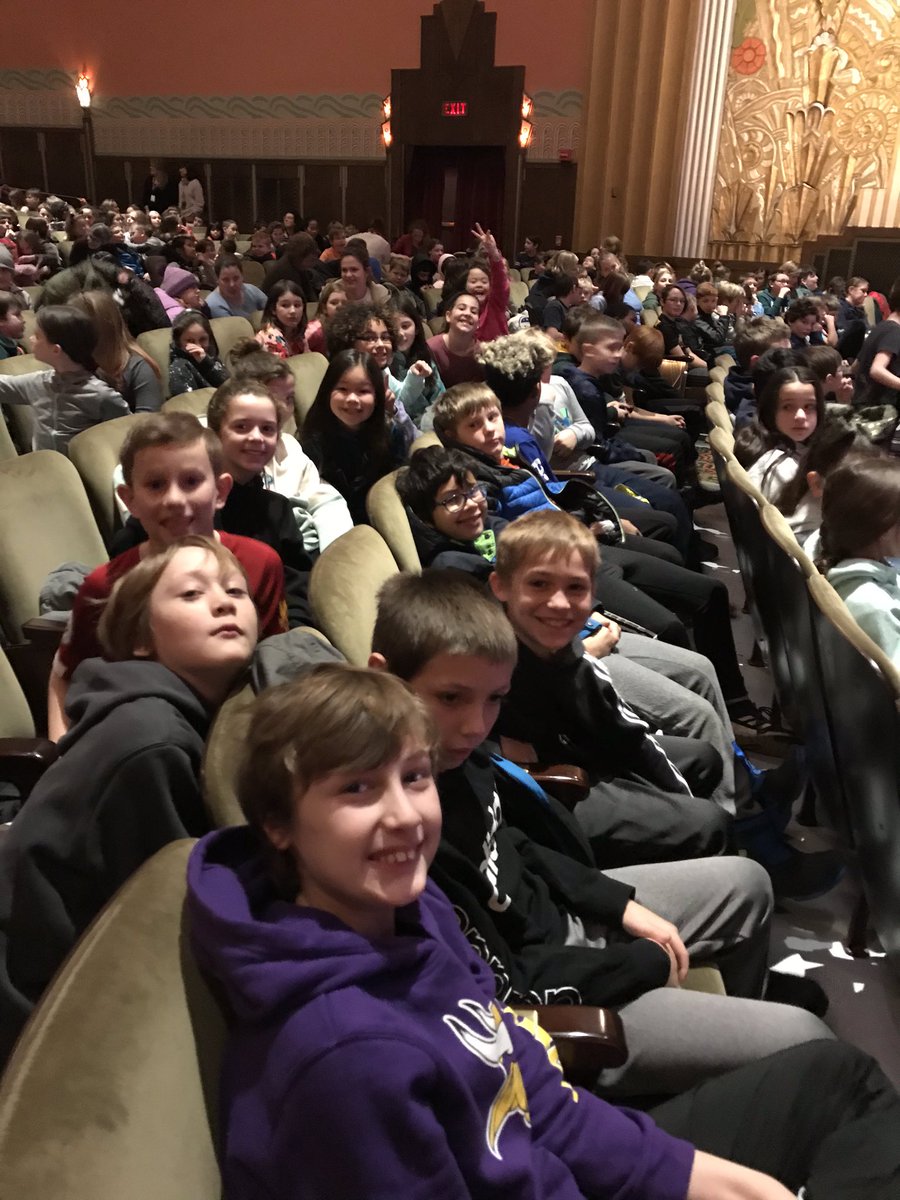 MBSTaylorTravel's tweet photo. Lighthouse 4th spent their morning at the Exit 8 Big Top Mall, Home of the One and Only Ivan, Mighty Silverback. What a great Flynn show! @mbsosprey #wearecolchester @FordGoes4th @MBSCarneyCrew @JosephCheney151 https://t.co/yCOKrGapIW