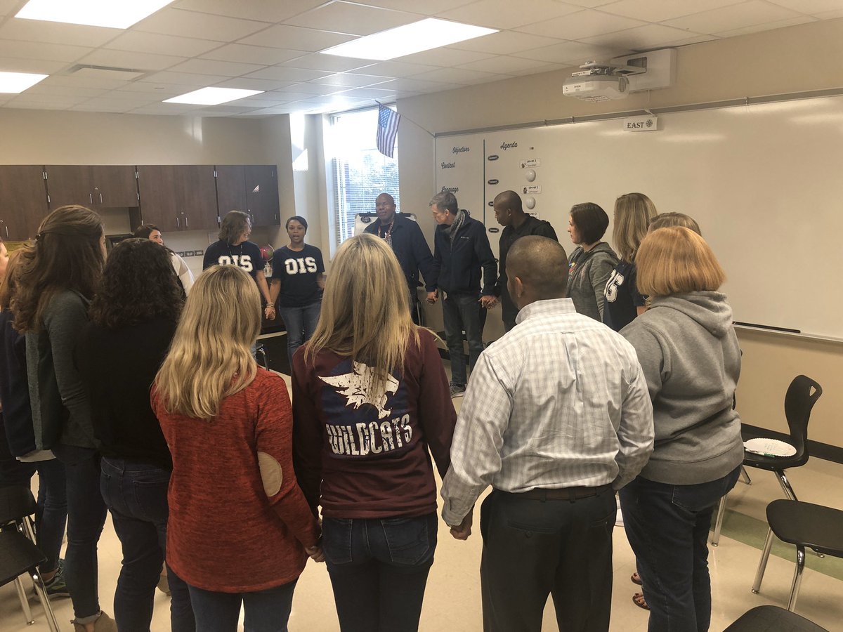 jeff_mccanna's tweet photo. Made it to @TISDOIS in time to jump in on a “community circle”! Great energy and enthusiasm for embracing Restorative Practices! #OISExperience https://t.co/G9B2NhPwle
